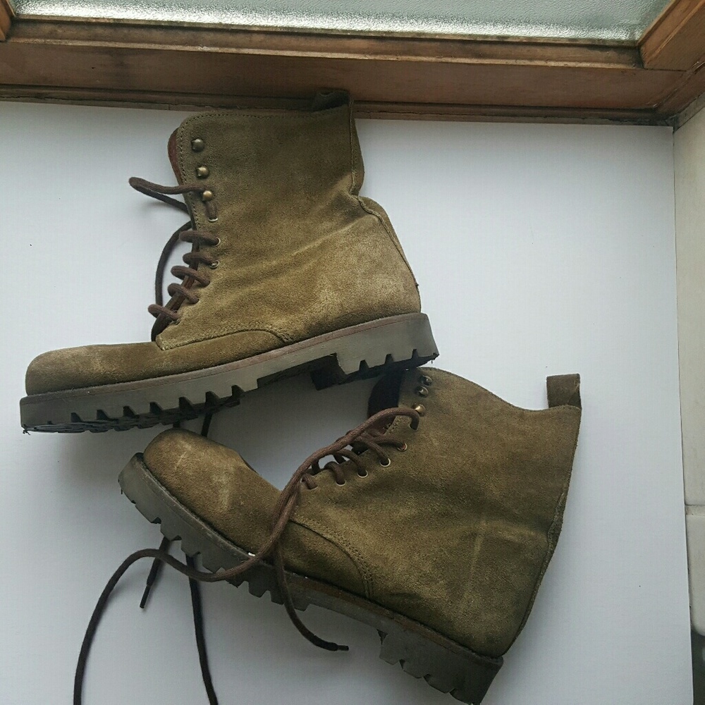Andre Assous Olive Green Suede Shoe Boots