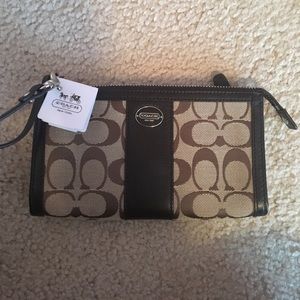 Coach zipped wristlet wallet