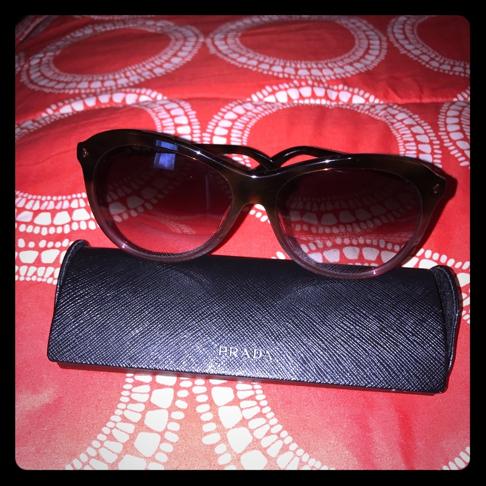 Summer fun Prada shades!!!