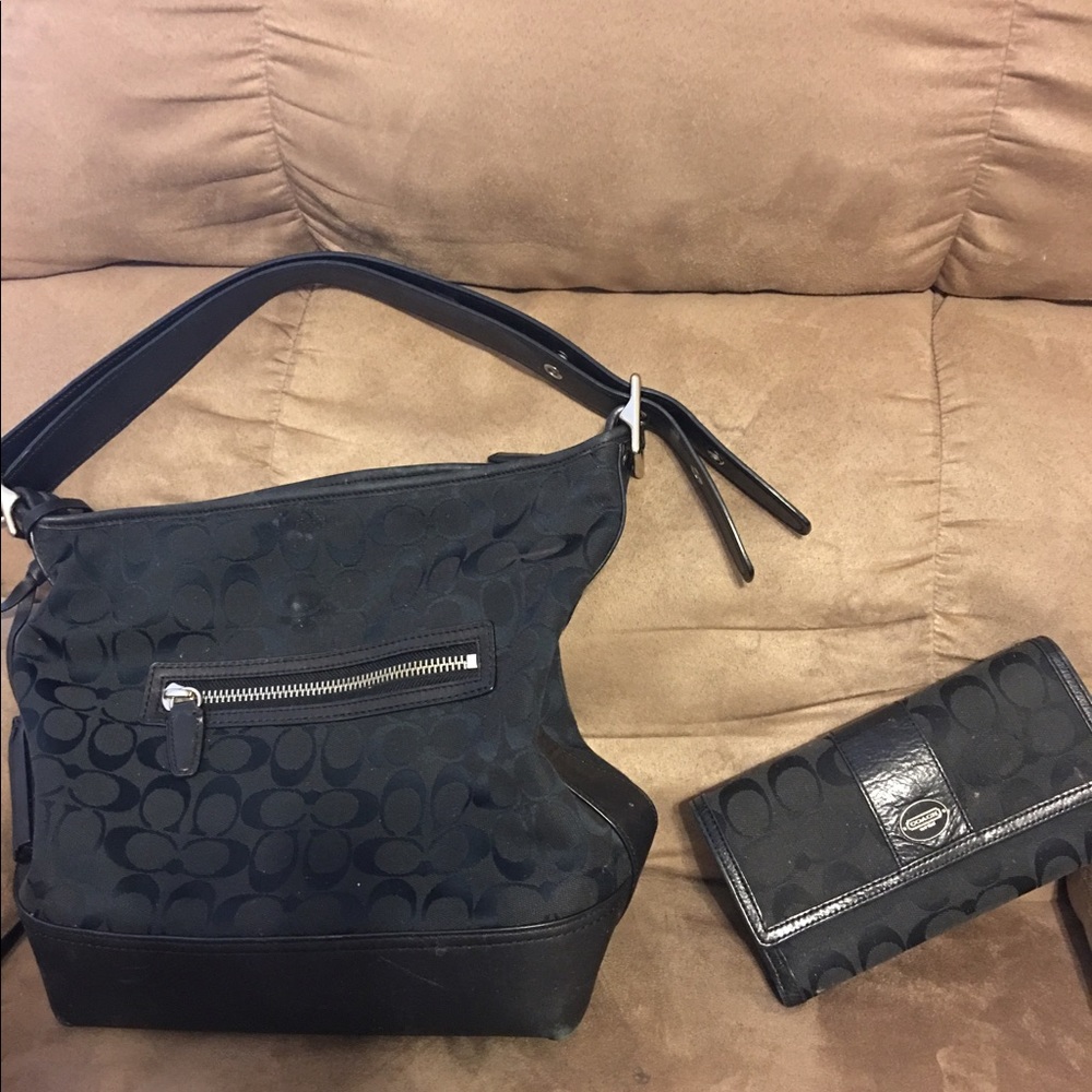 Coach purse and wallet set