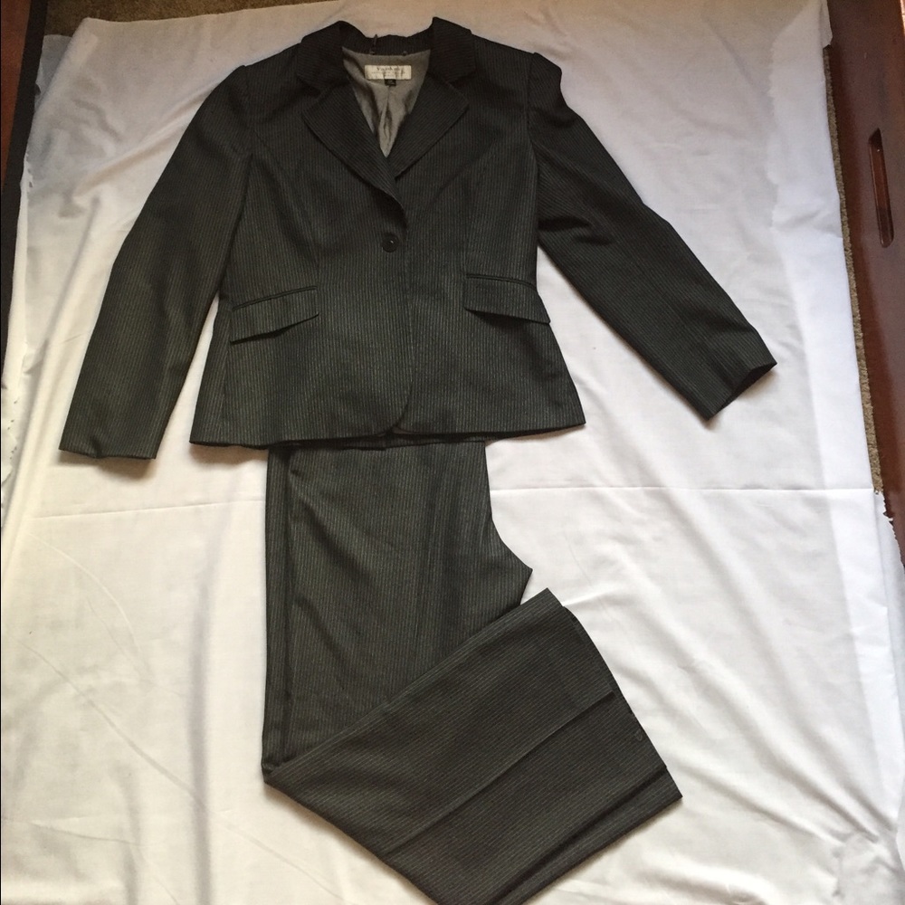 TAHARI by ASL Pinstripe Two Piece Pant Suit
