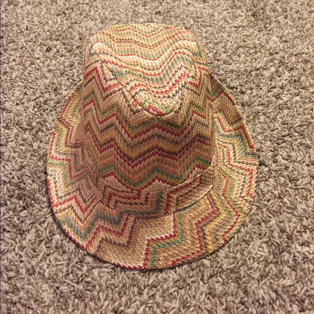 Fedora - Picture 2 of 2
