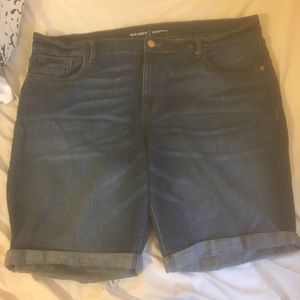 Size 16 Old Navy Shorts