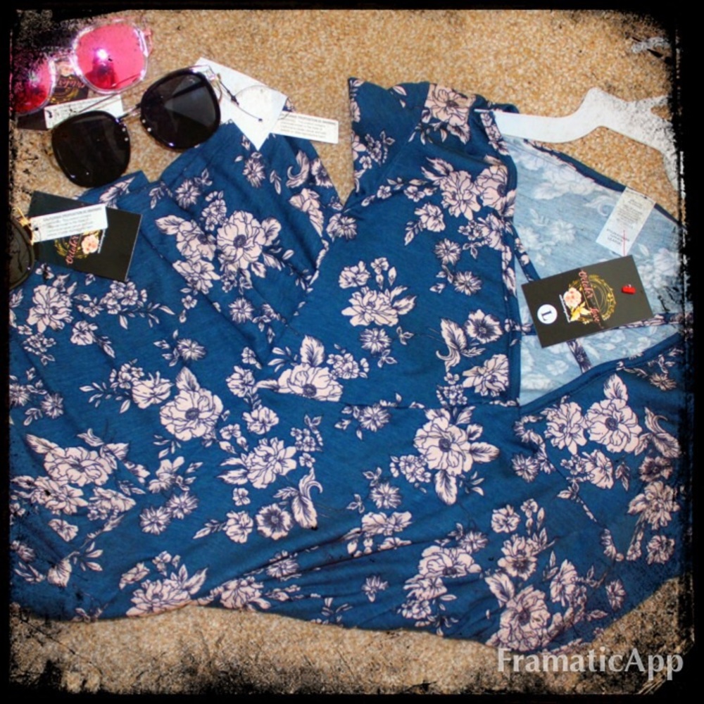 October Love blue floral midi dress with strap!