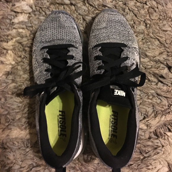 Nike Shoes - Nike Air Max