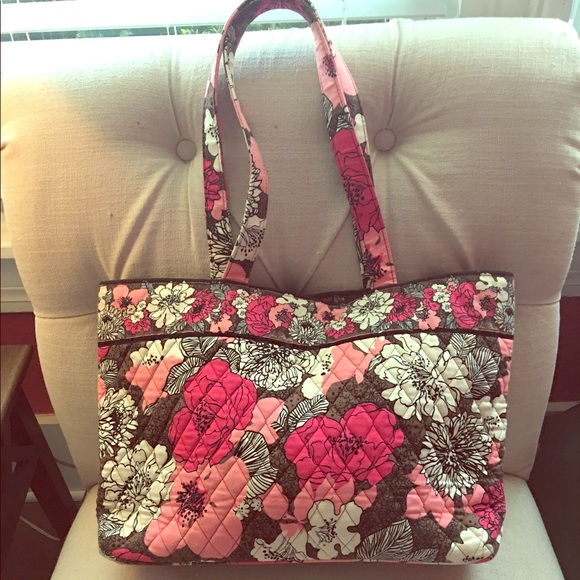 Vera Bradley Tote - Picture 1 of 3