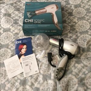 Chi ionic low end precessional hair dryer.