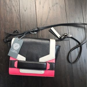 🆕Vince Camuto crossbody bag