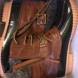 Winter boots with fur