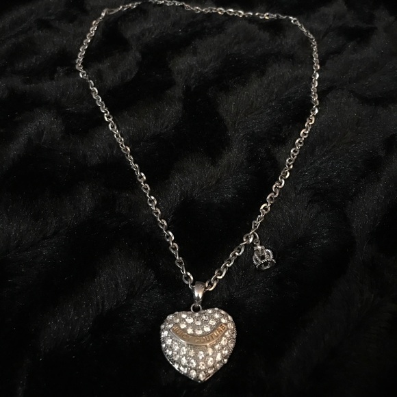 Juicy Couture necklace - Picture 2 of 3