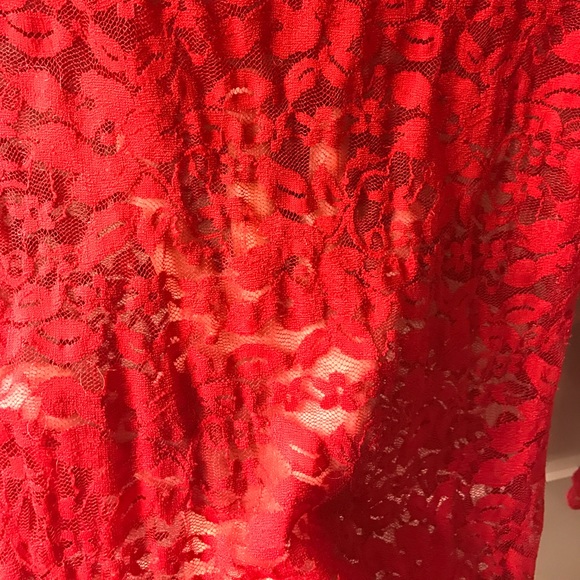 Red long sleeve shirt - Picture 2 of 3