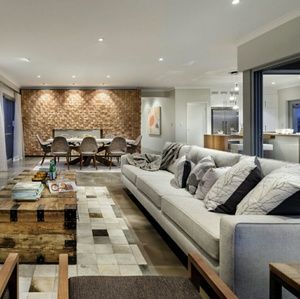 Meet your Posher, Sylvia