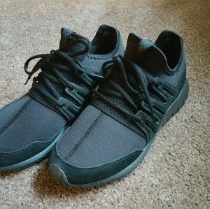 Adidas tubular Radial size 9 mens