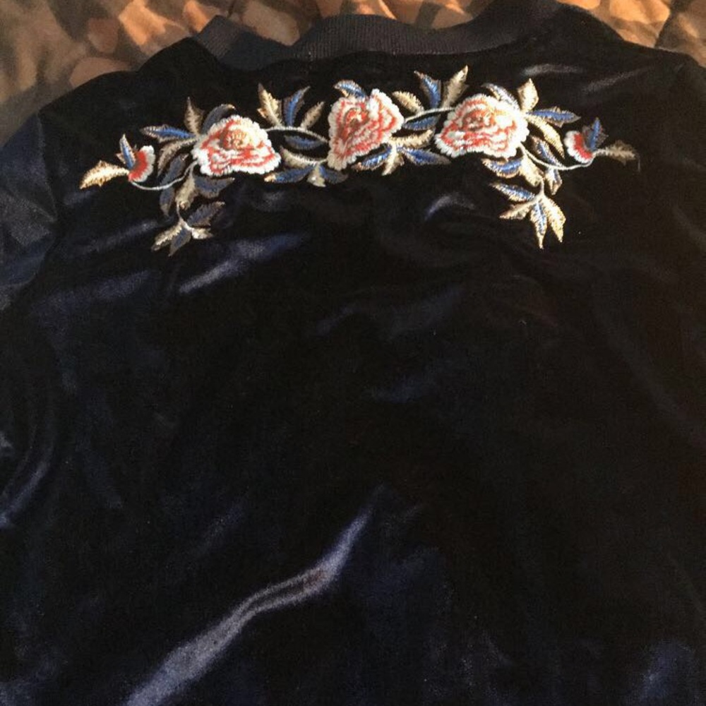 Long sleeve Half Zip - Picture 2 of 2