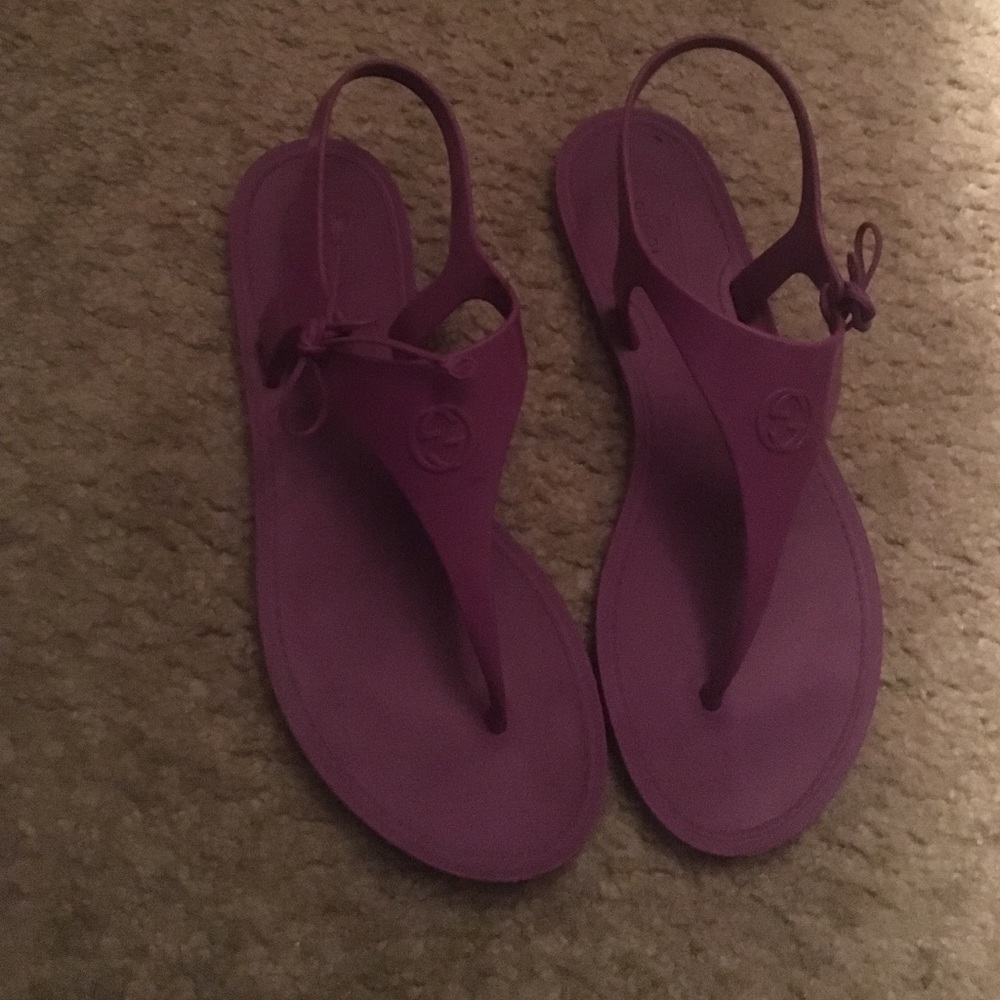 women Gucci sandals