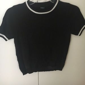 black crop top