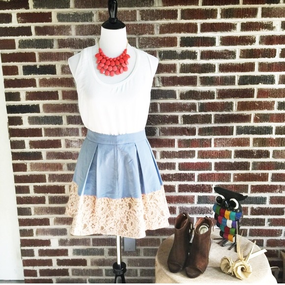 Alice Moon Dresses & Skirts - Alice Moon A-line Lace Hemmed Skirt