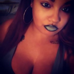 Meet your Posher, Karissa