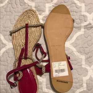 Burberry sandal  new!!!