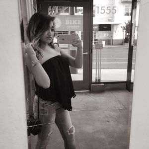 Meet your Posher, Lauren