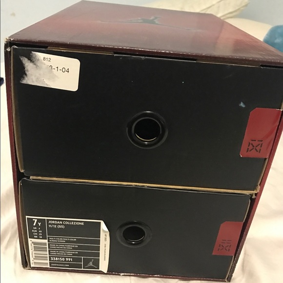 Jordan 2008 countdown pack (retros 11&12) - Picture 2 of 8