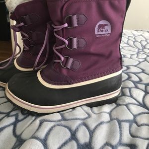 Sorel Waterproof boots size 5.5 Women's .