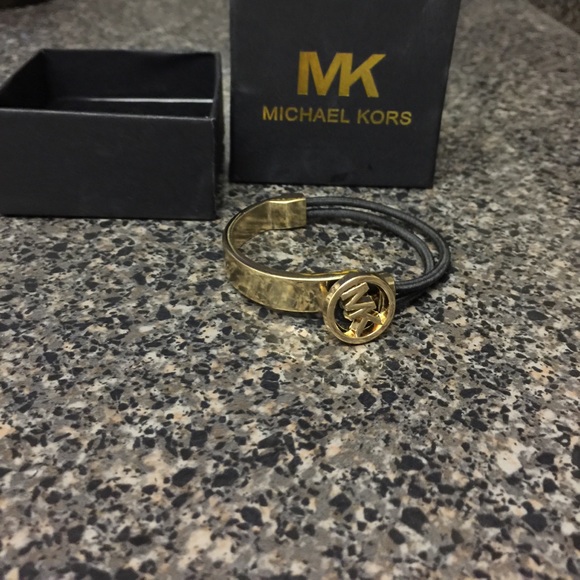 Michael Kors Bracelet - Picture 1 of 3