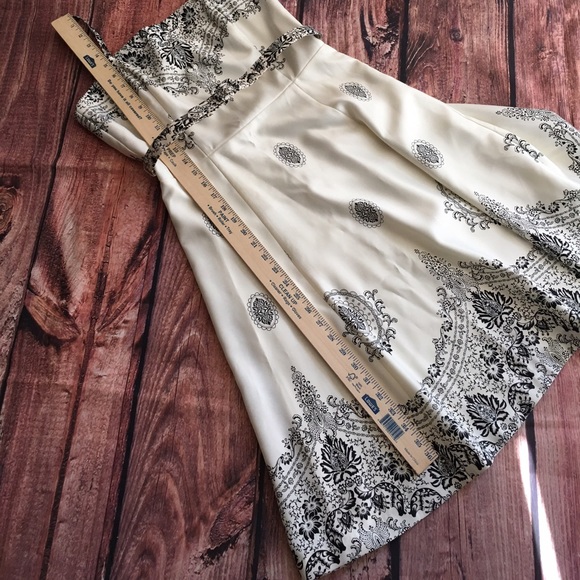 White House Black Market Strappy Dress - Picture 7 of 8