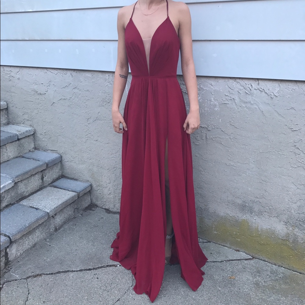 RED PROM DRESS ! - Picture 2 of 5
