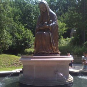 Meet your Posher, Flores