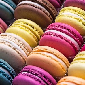 Meet your Posher, Ema