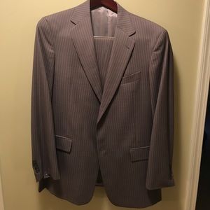 Hart Schaffner Marx Gold Trumpeter 2-Button Suit