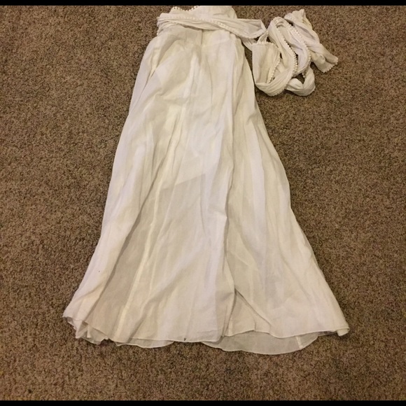 Beautiful white bogo waist tie skirt - Picture 3 of 4
