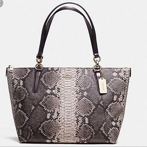 Authentic COACH Ava handbag