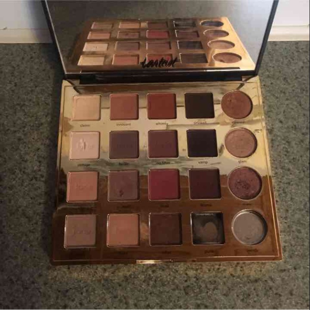 Tastiest pro palette please read☺️