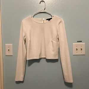 White long sleeve crop top