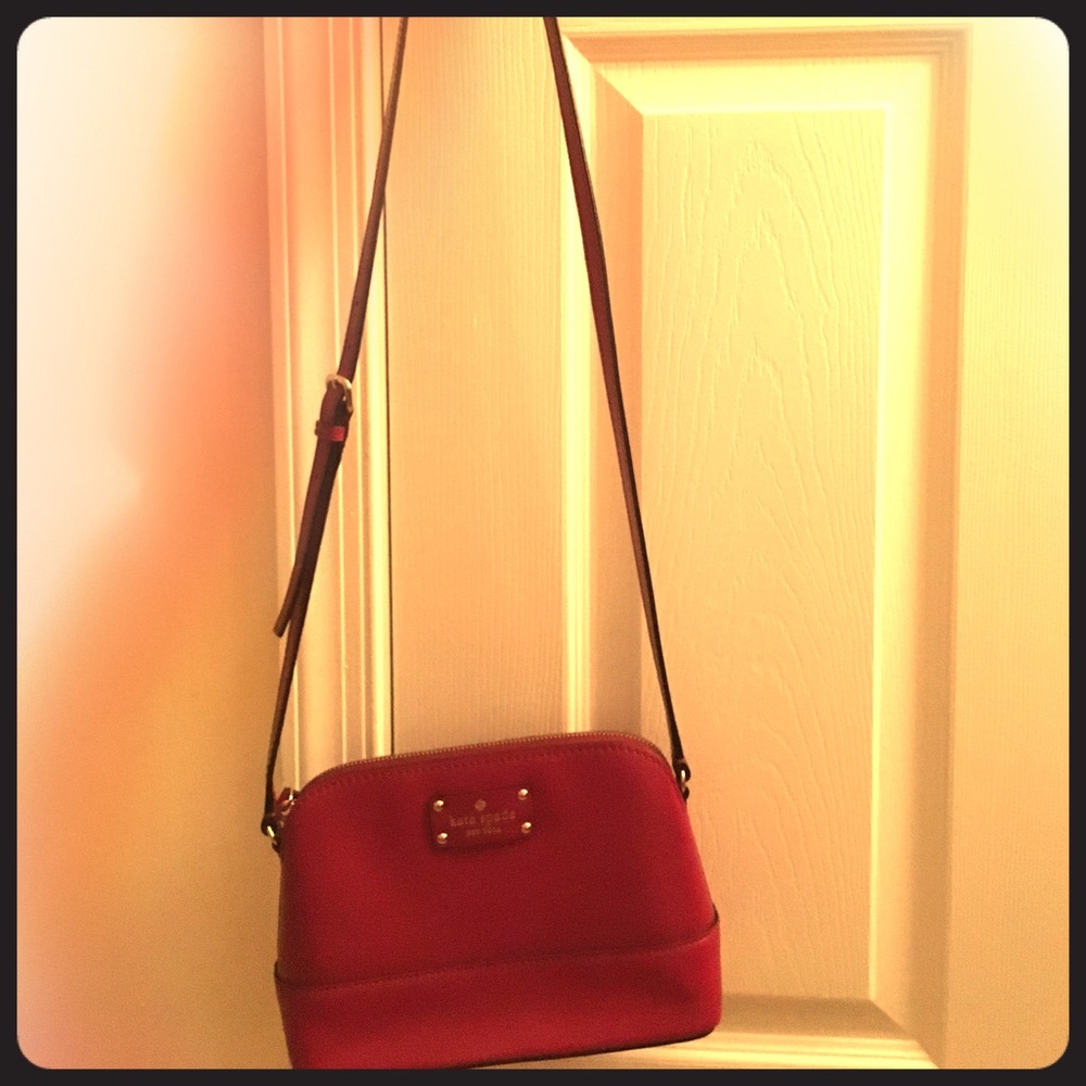 Red kate spade ♠️ crossbody