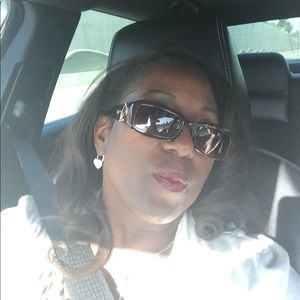 Meet your Posher, Kym