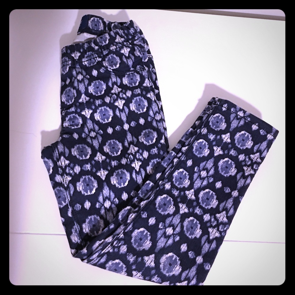 💕💕EUC Old Navy printed jegging - size 5T💕💕