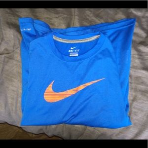Kids Nike t shirt