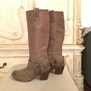 Frye boots, Style: Carmen; size: 7