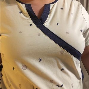 Women's 2X Scrub Top