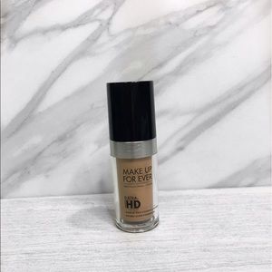 NEW- NEVER OPENED-ULTRA HD FOUNDATION