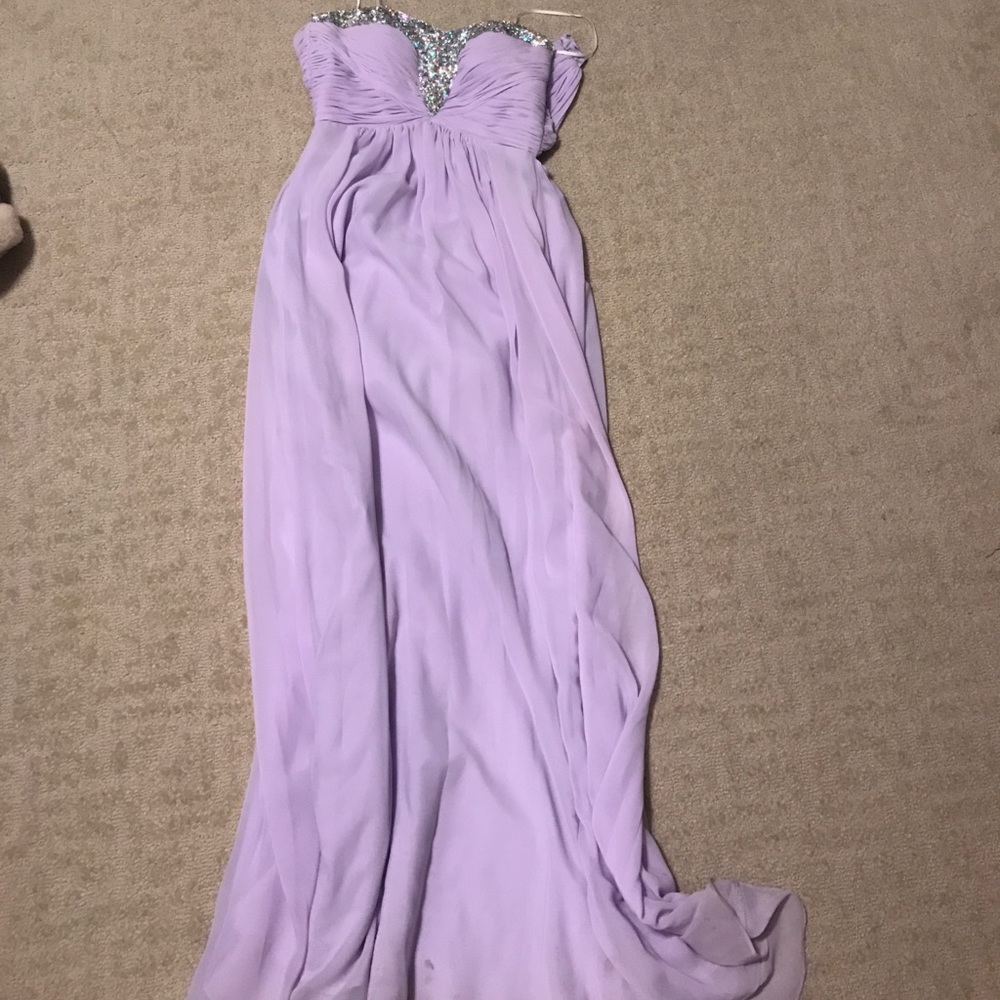 Dress - Picture 1 of 3