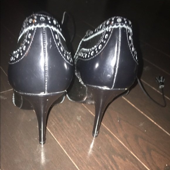 Tory Burch lace up ankle pumps - Picture 3 of 4