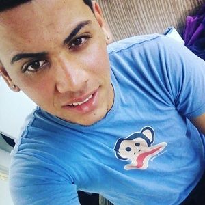 Meet your Posher, Luis a