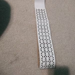 White Fashion Belt size M