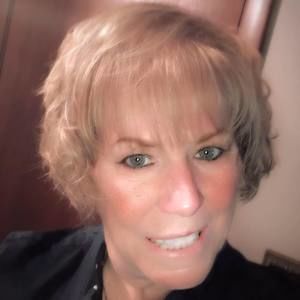 Meet your Posher, Juanita