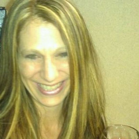 Meet your Posher, Sarah - Picture 1 of 1