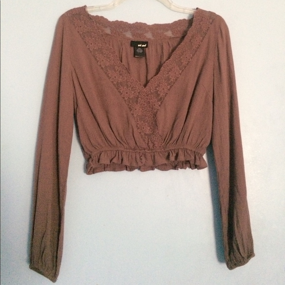 Long Sleeve Lace/Crochet Crop Top *SOLD*